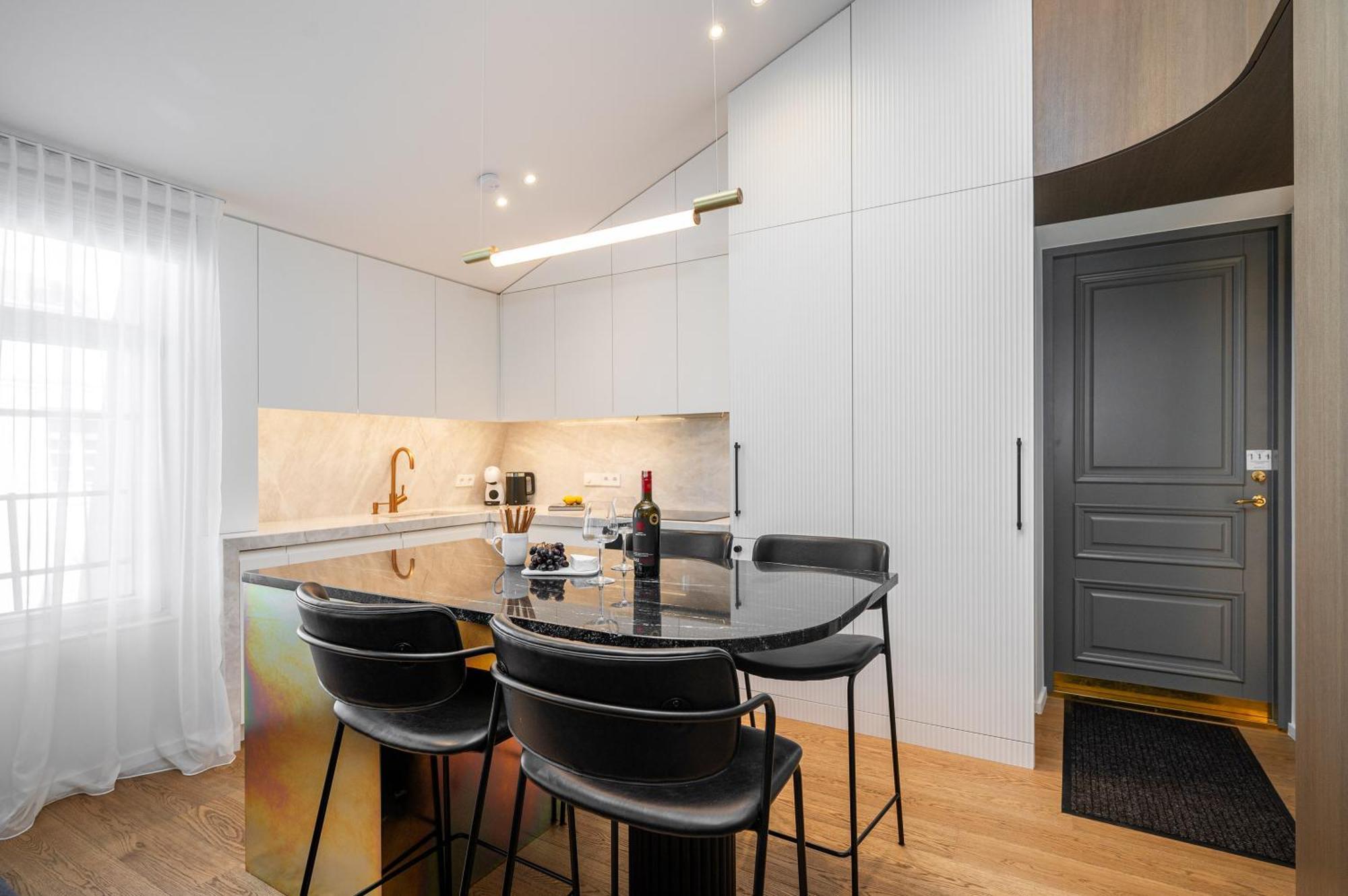 Apartament Cohost I New Gedimino Ave W- Ac, In The Center Of It Wilno