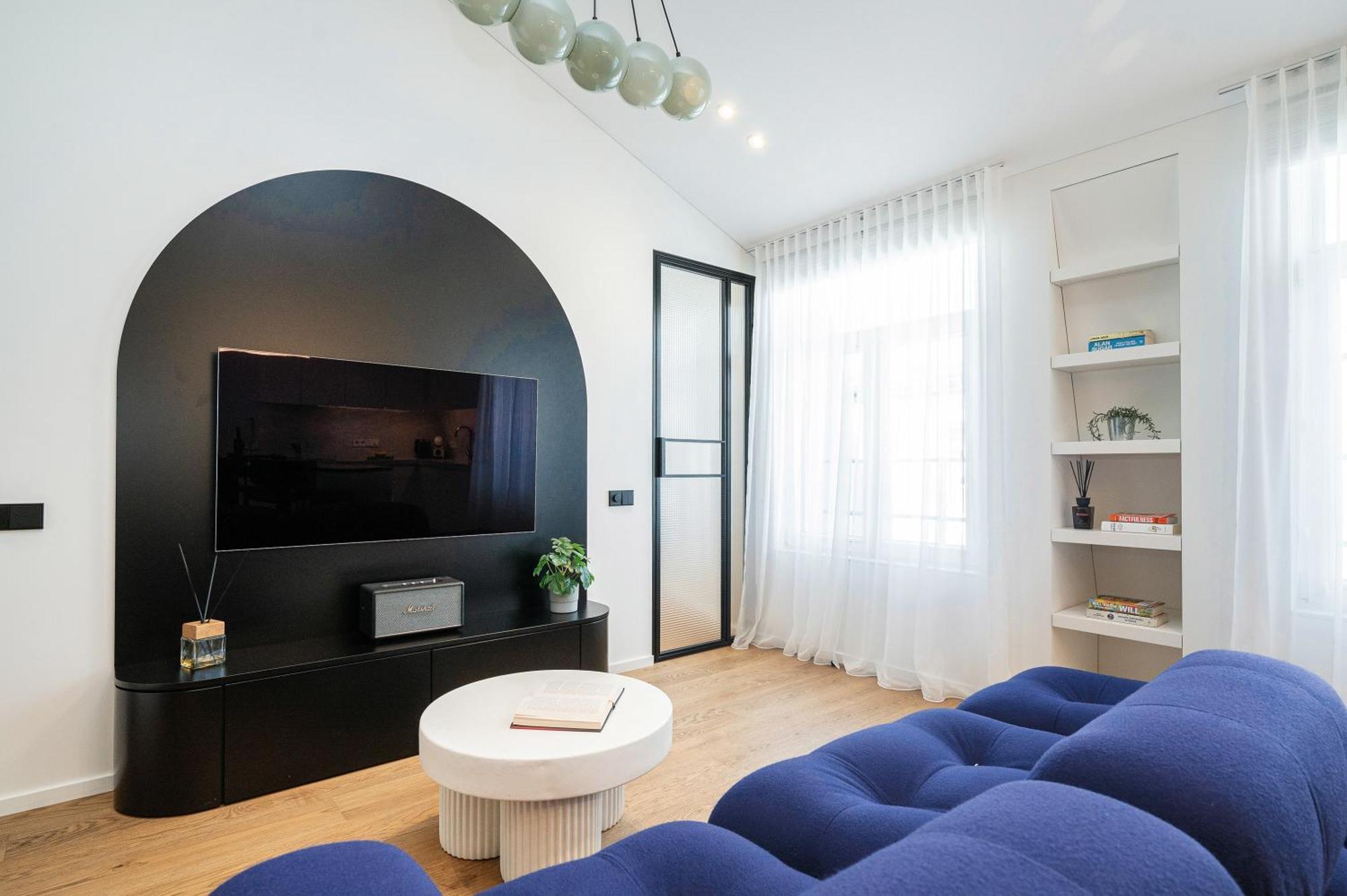 Apartament Cohost I New Gedimino Ave W- Ac, In The Center Of It